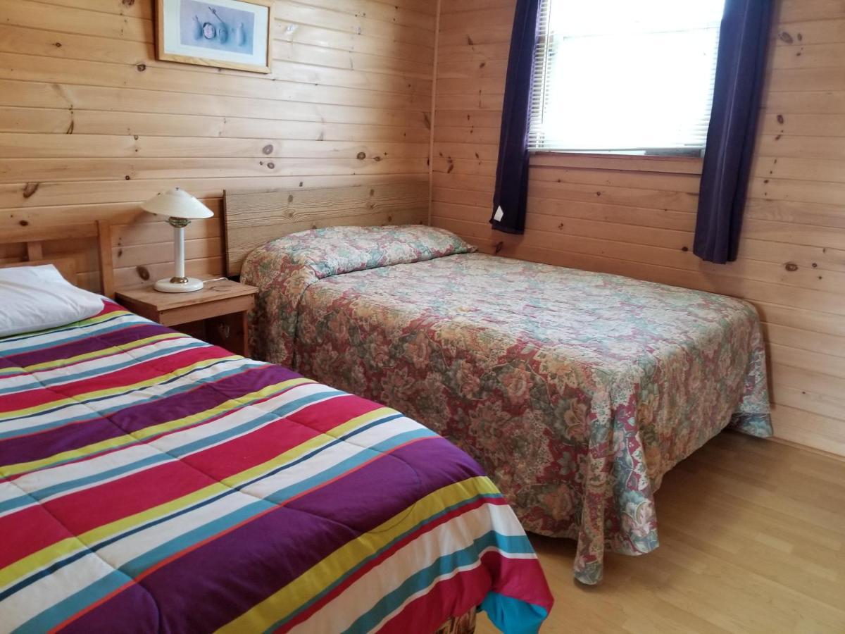 Blue Spruces Cottages Hampton Εξωτερικό φωτογραφία