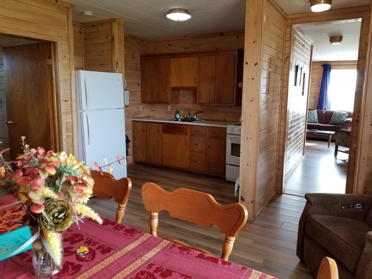 Blue Spruces Cottages Hampton Εξωτερικό φωτογραφία