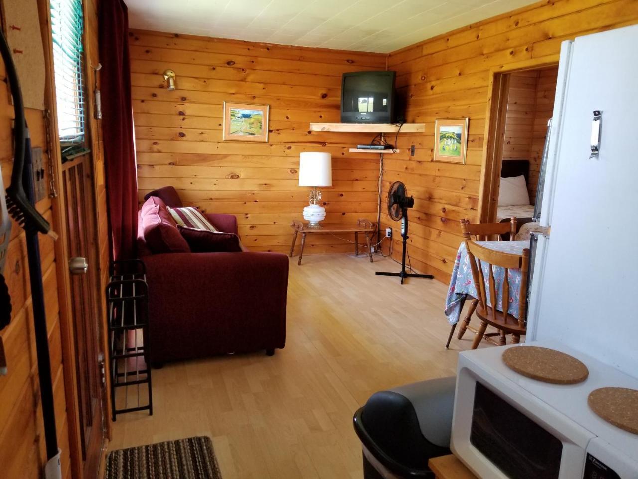 Blue Spruces Cottages Hampton Εξωτερικό φωτογραφία