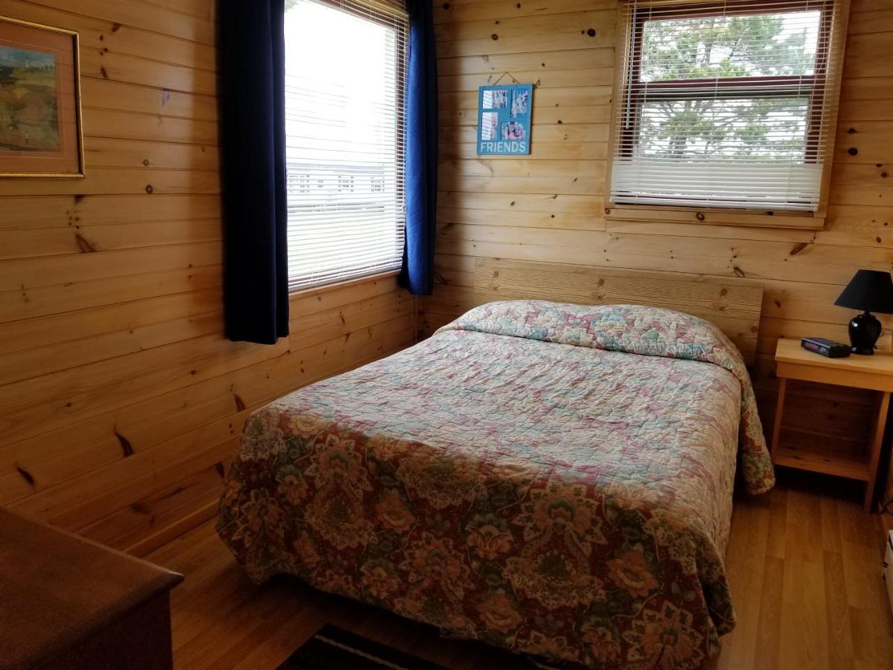Blue Spruces Cottages Hampton Εξωτερικό φωτογραφία
