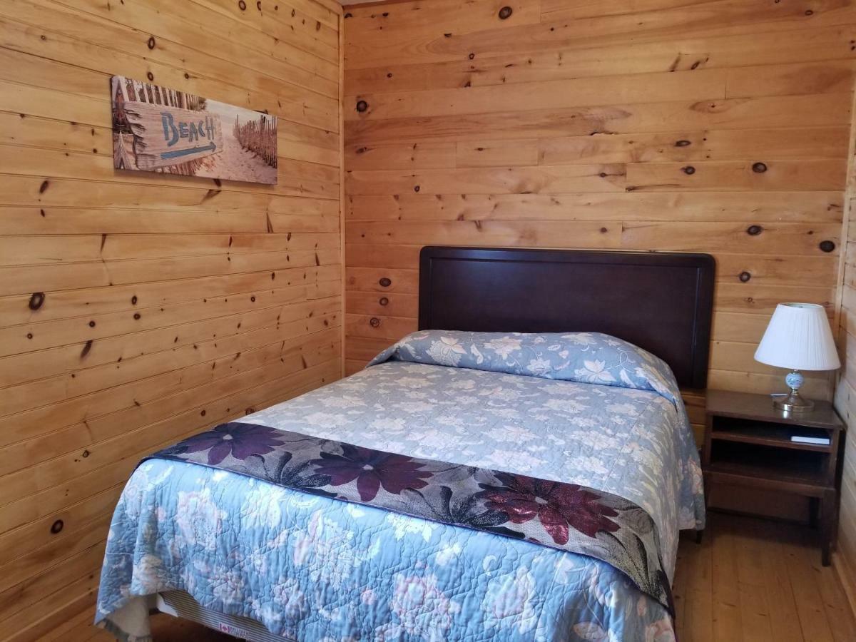 Blue Spruces Cottages Hampton Εξωτερικό φωτογραφία